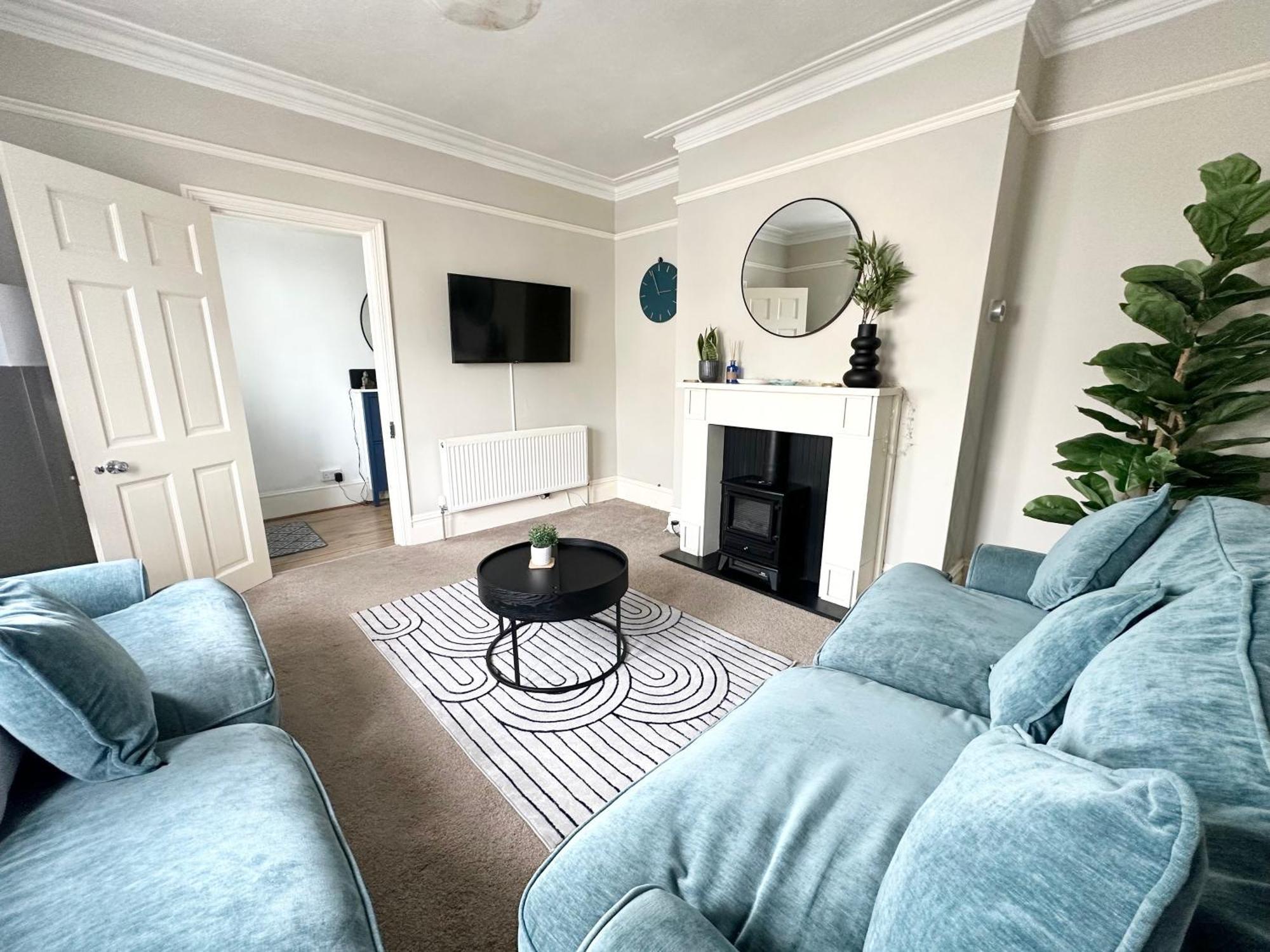 The Capstone Retreat - Beautiful Detached Family Home By Coastline Retreats, Arcade Machine, Parking, Bbq Bournemouth Bagian luar foto